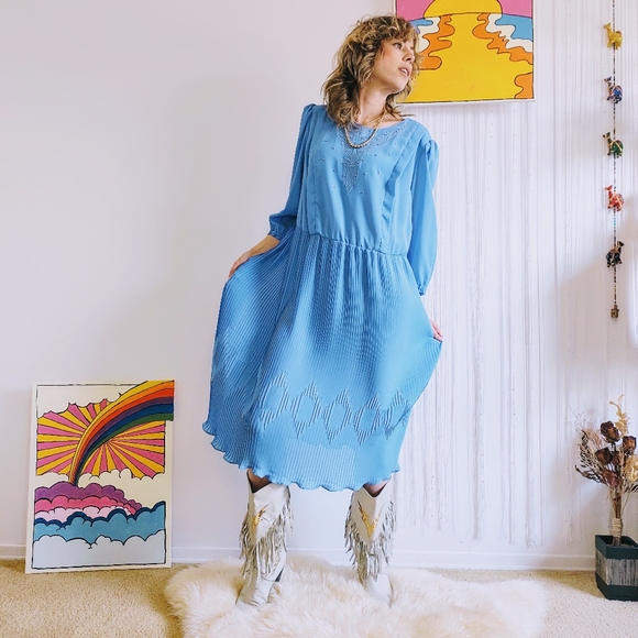 Vintage Blue Dress - Picture 3 of 11